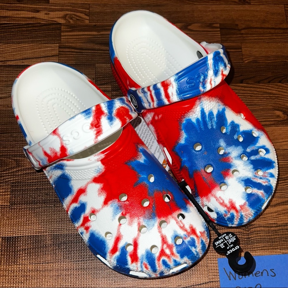 Crocs size 7 red white blue tie dye